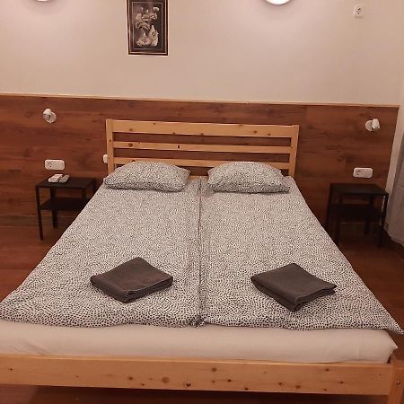 Apartman Vörösmarty Lägenhet Budapest Exteriör bild