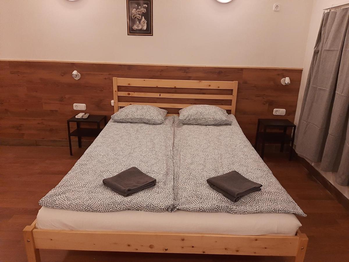 Apartman Vörösmarty Lägenhet Budapest Exteriör bild