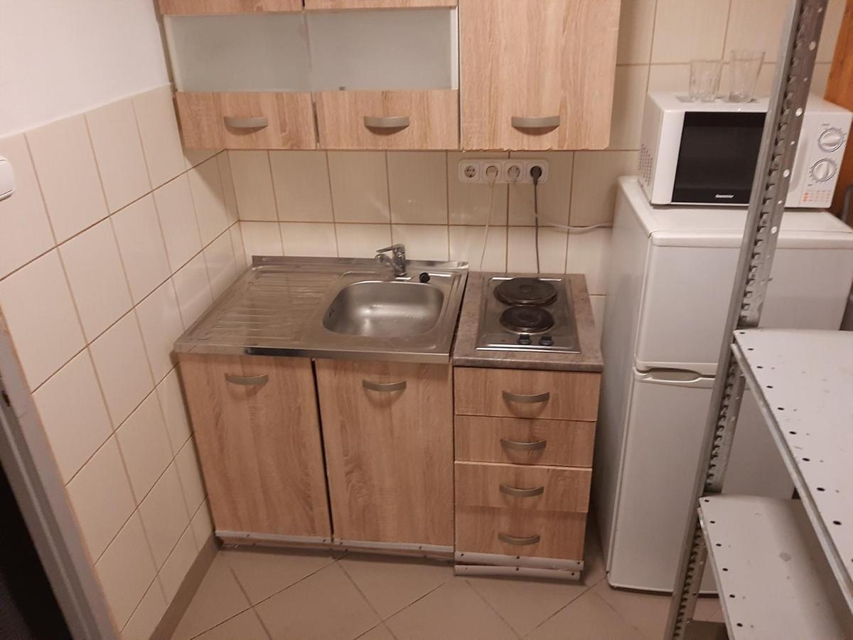 Apartman Vörösmarty Lägenhet Budapest Exteriör bild